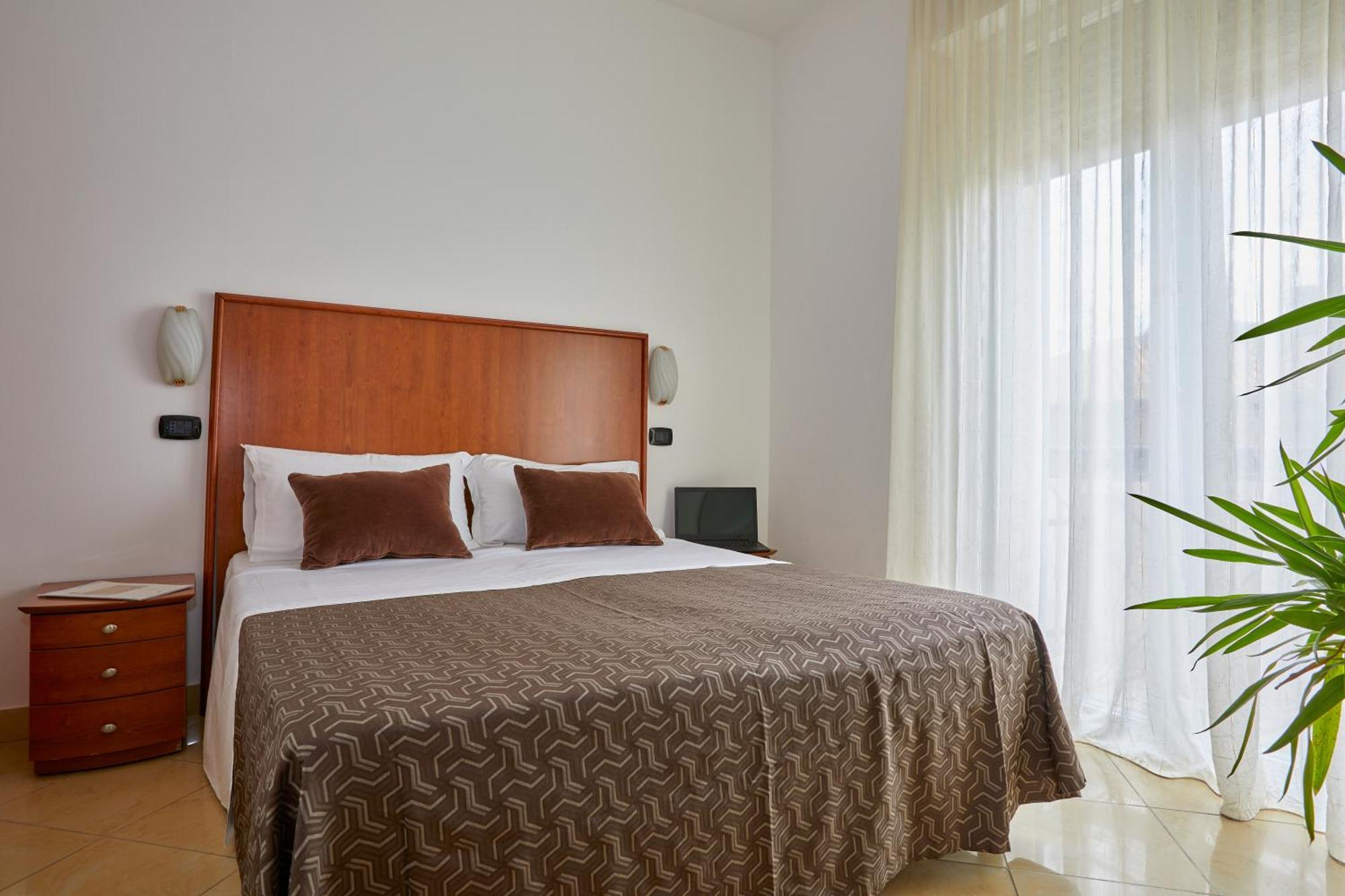 Residence Fellini Rimini Extérieur photo