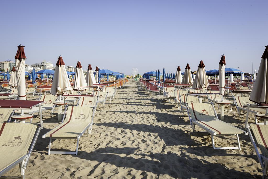 Residence Fellini Rimini Extérieur photo