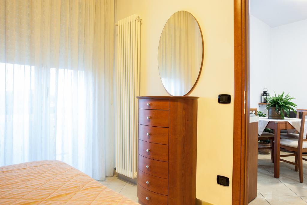 Residence Fellini Rimini Extérieur photo
