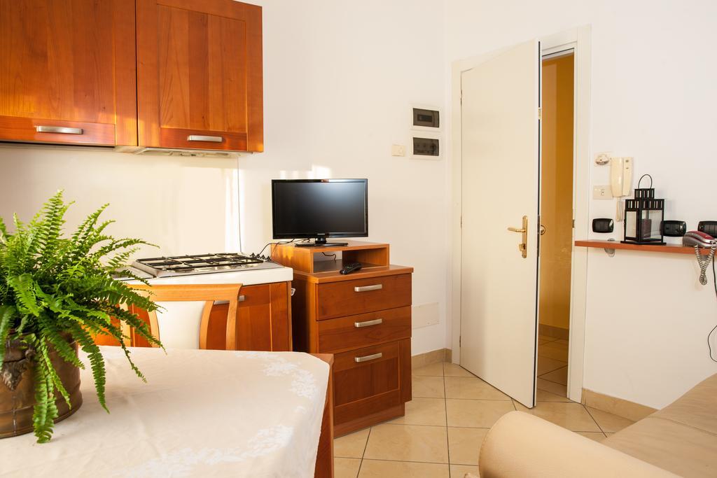 Residence Fellini Rimini Chambre photo